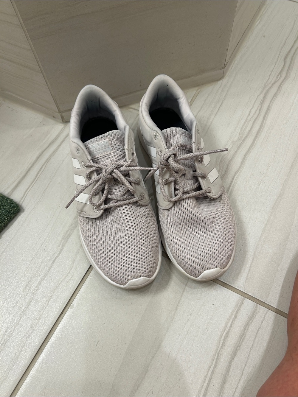 adidas Women's Light Gray Sneakers